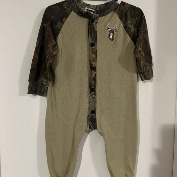 Jordan Lee Originals Camo camouflage deer One Piece Sleeper Sz 18 Months - Picture 1 of 4